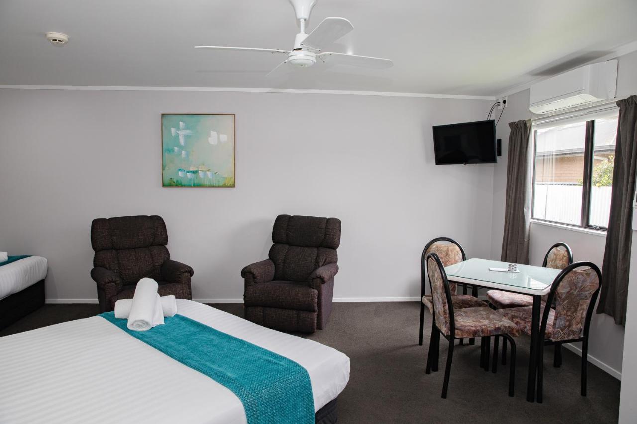 Bks Palm Court Motor Lodge Gisborne Buitenkant foto